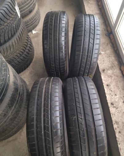 Goodyear EfficientGrip 195/60 R16 89H