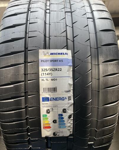 Michelin Pilot Sport 4 S 285/40 R22 и 325/35 R22 114Y