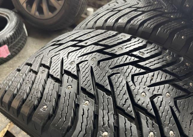 Nokian Tyres Hakkapeliitta 8 SUV 265/40 R21 T