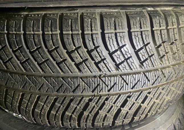 Michelin Pilot Alpin 5 255/55 R19