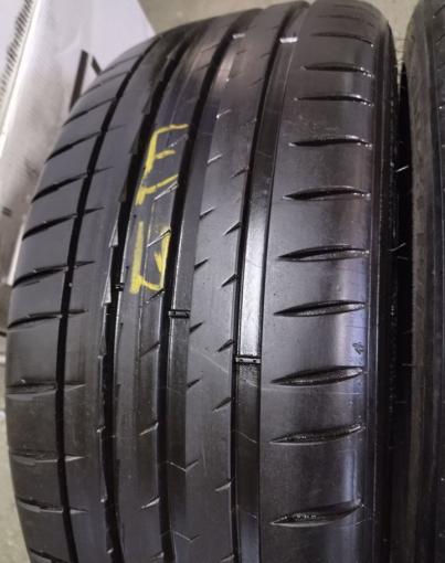 Michelin Pilot Sport 4 225/45 R19 96W