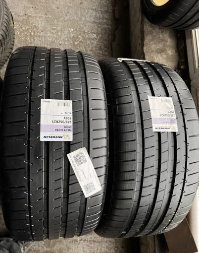 Michelin Pilot Super Sport 285/35 R21