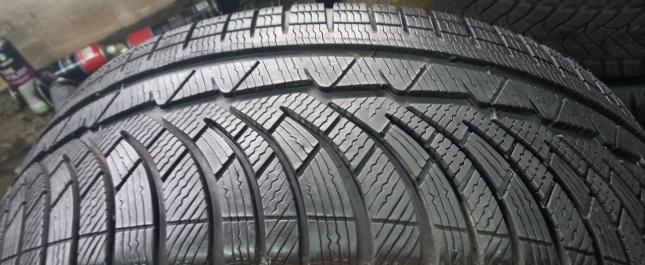 Michelin Pilot Alpin PA4 235/45 R19 99V
