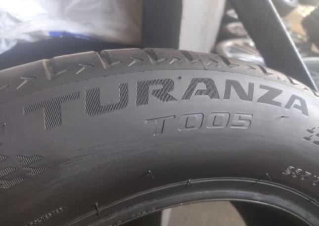 Bridgestone Turanza T005 235/55 R18 100Y