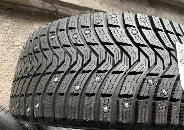 Michelin Latitude X-Ice North 3 255/35 R20