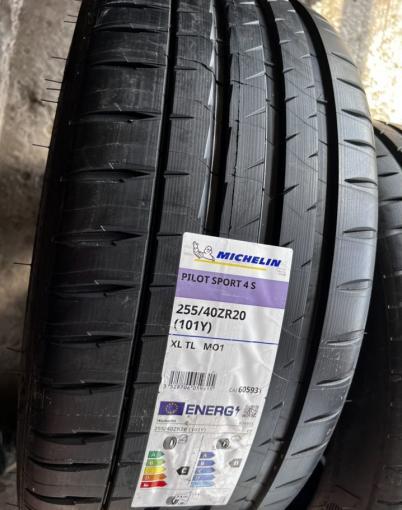 Michelin Pilot Sport 4 S 255/40 R20