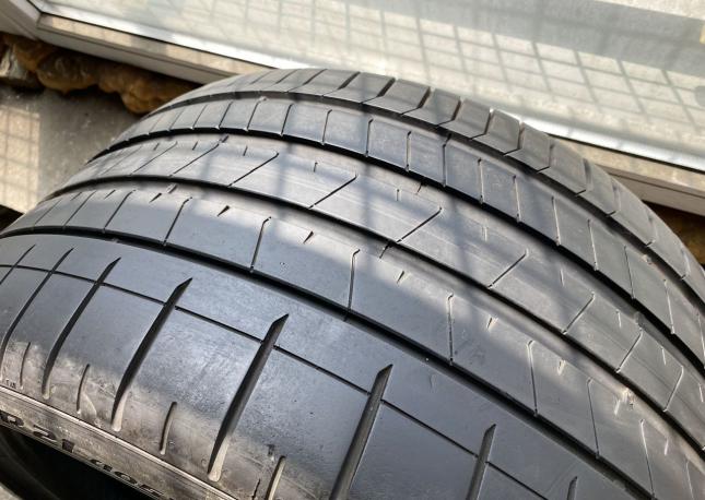 Pirelli P Zero PZ4 315/30 R21 105Y