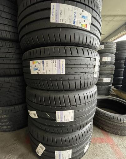 Michelin Pilot Sport 4 S 245/40 R20 и 275/35 R20 Y