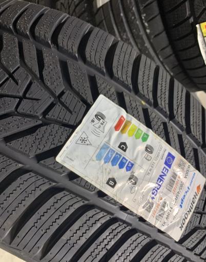 Hankook Winter I&#39;Cept Evo 3 W330A 285/45 R21