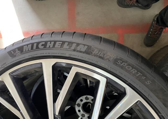 Michelin Pilot Sport 4 S 255/35 R21 98Y