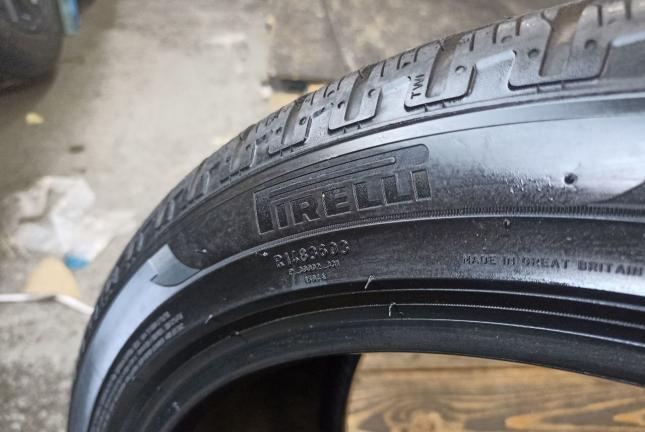 Pirelli Scorpion Winter 255/40 R21