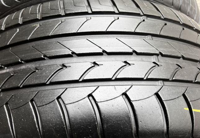 Goodyear EfficientGrip 255/45 R20