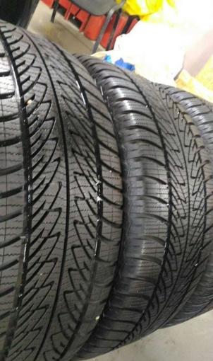 Goodyear UltraGrip Performance+ SUV 285/45 R20