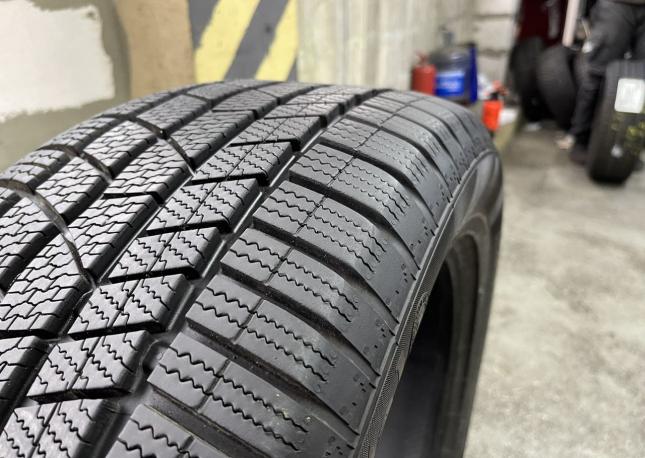 Continental ContiWinterContact TS 830 P 255/50 R20 109H