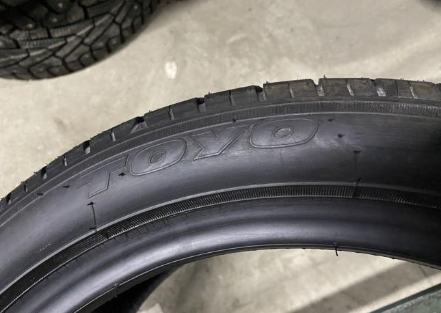 Toyo Proxes R30 215/45 R17