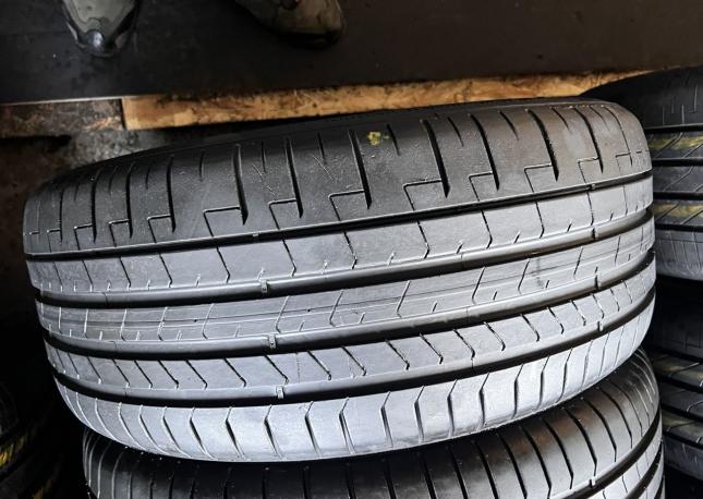 Pirelli P Zero PZ4 245/45 R18