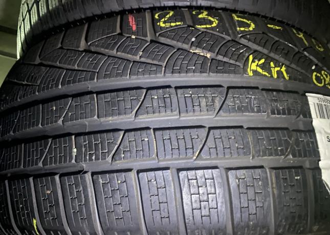 Pirelli Winter Sottozero 240 Serie II 235/40 R18