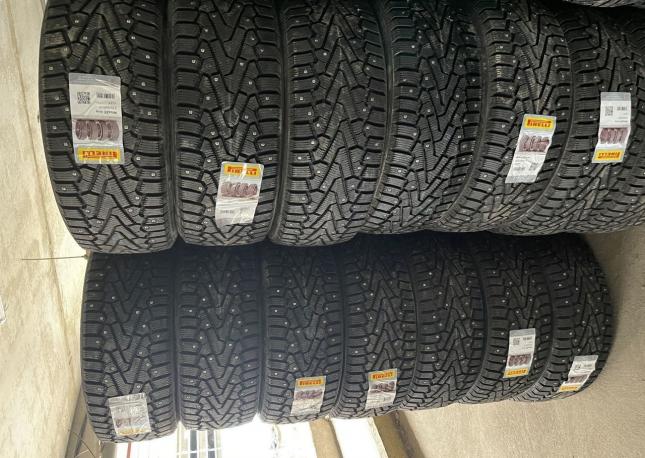 Pirelli Ice Zero SUV 235/55 R17