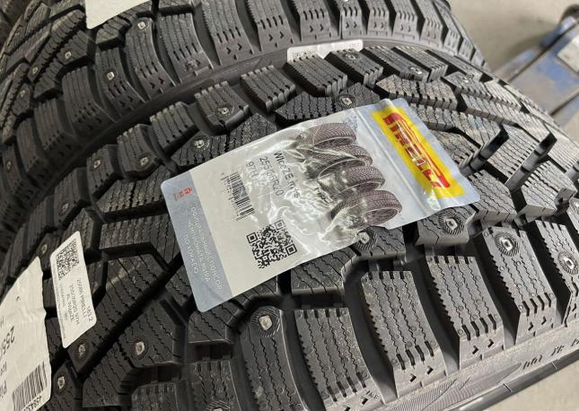 Pirelli Winter Ice Zero 255/35 R20 97H