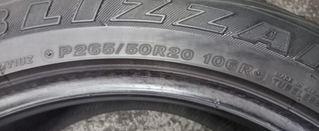 Bridgestone Blizzak DM-V1 265/50 R20 106R