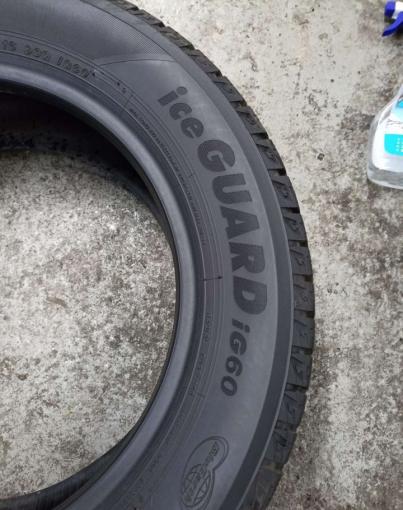 Yokohama Ice Guard IG60 215/55 R16