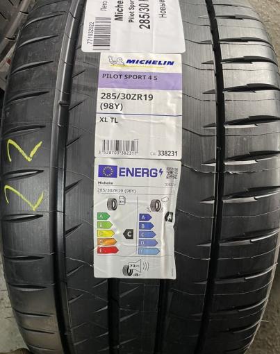 Michelin Pilot Sport 4 S 285/30 R19 98Y