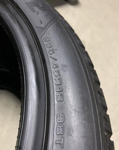 Goodyear UltraGrip Ice 2 235/45 R18