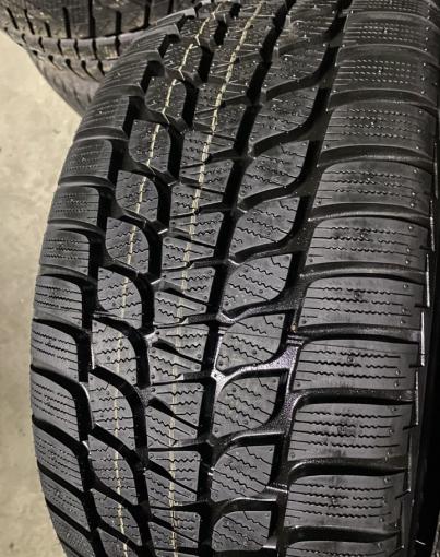 Bridgestone Blizzak LM-25 235/40 R18