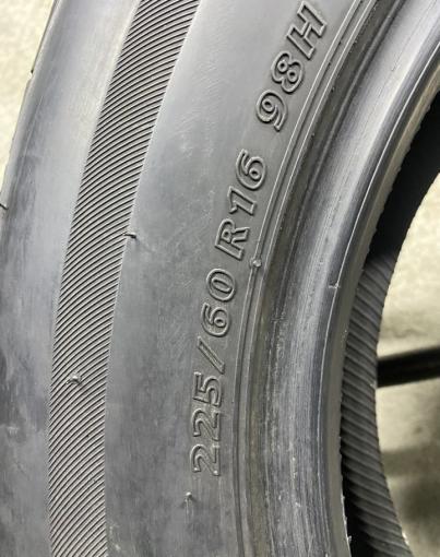 Bridgestone Playz PX 225/60 R16