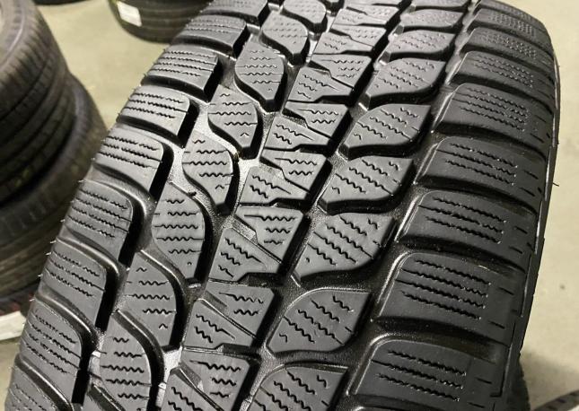 Bridgestone Blizzak LM-25 235/45 R18 98V