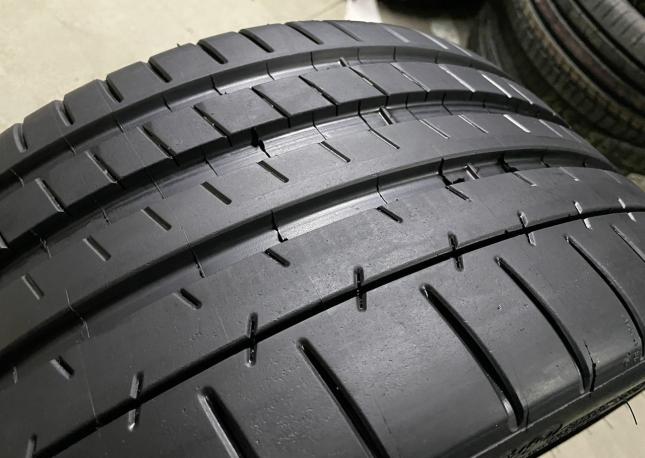 Michelin Pilot Super Sport 255/35 R19 96Y