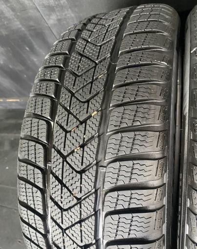 Pirelli Winter Sottozero 3 215/50 R18