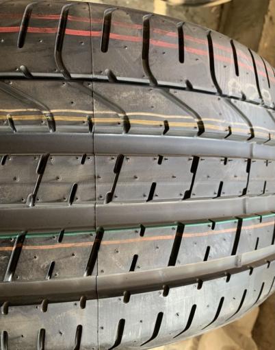 Pirelli P Zero 255/35 R19 и 285/30 R19 96Y