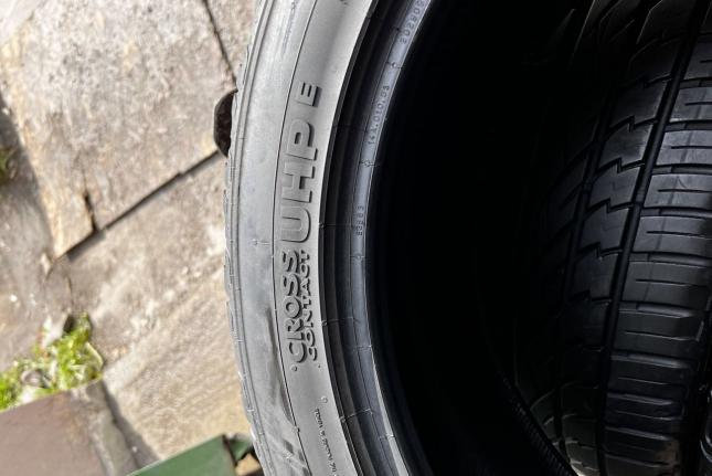 Continental ContiCrossContact RX 245/45 R20