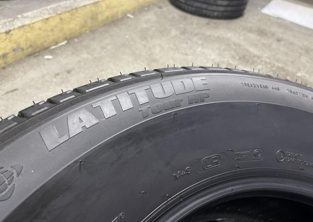 Michelin Latitude Tour HP 255/70 R18 V