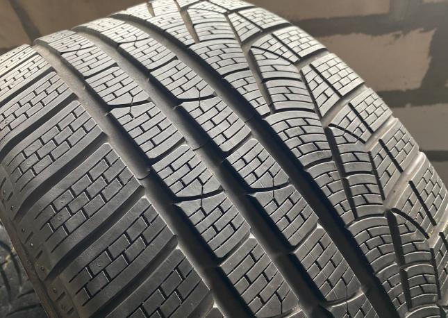 Pirelli Winter Sottozero 240 Serie II 255/35 R19 и 295/30 R19 96V