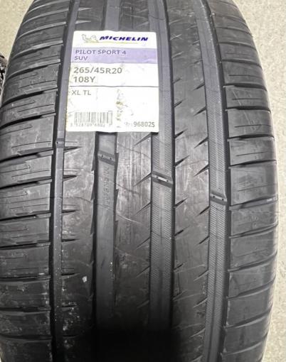 Michelin Pilot Sport 4 SUV 265/45 R20