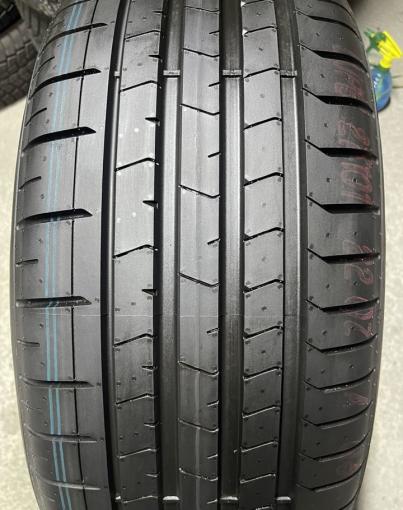 Pirelli P Zero PZ4 255/50 R19 107W