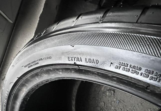 Bridgestone Potenza S001 295/35 R20