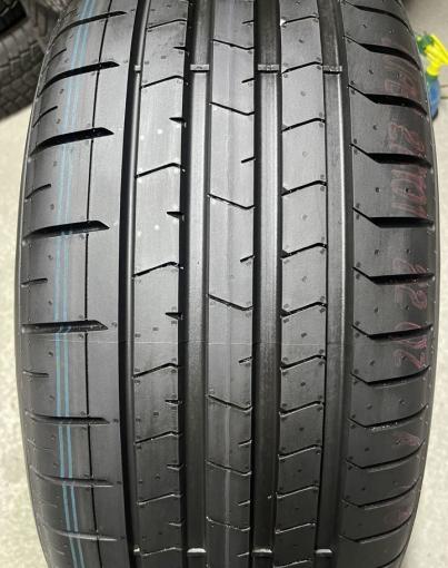 Pirelli P Zero PZ4 255/50 R19 107W