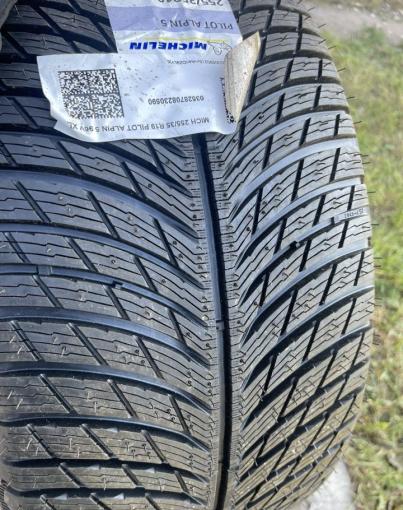 Michelin Pilot Alpin PA5 225/40 R19 и 255/35 R19 Y