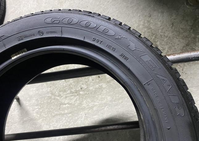 Goodyear UltraGrip 7+ 195/55 R16