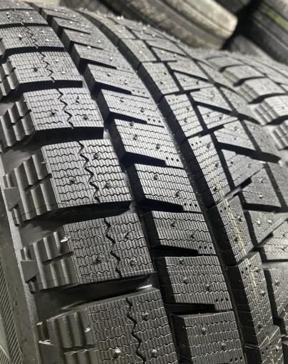 Bridgestone Blizzak RFT 205/60 R16