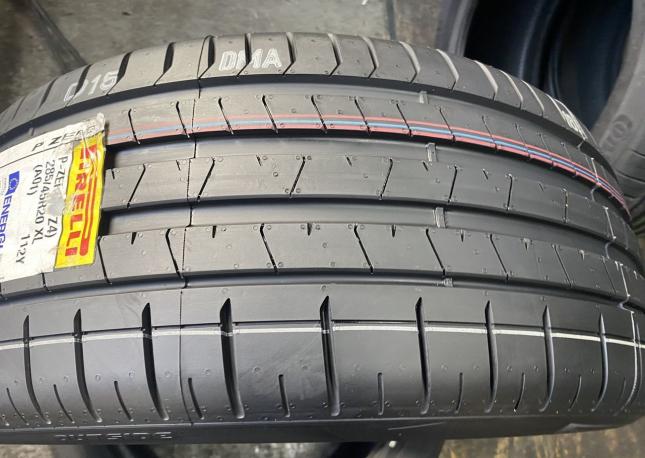 Pirelli P Zero PZ4 285/45 R20 112Y