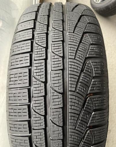 Pirelli Winter Sottozero II 225/45 R18 и 255/40 R18 V