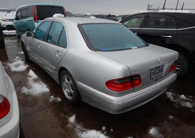 В разбор Mercedes W210 E320 Рестайл Из Японии