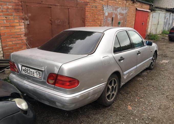 Mercedes Benz E240 (w210) запчасти