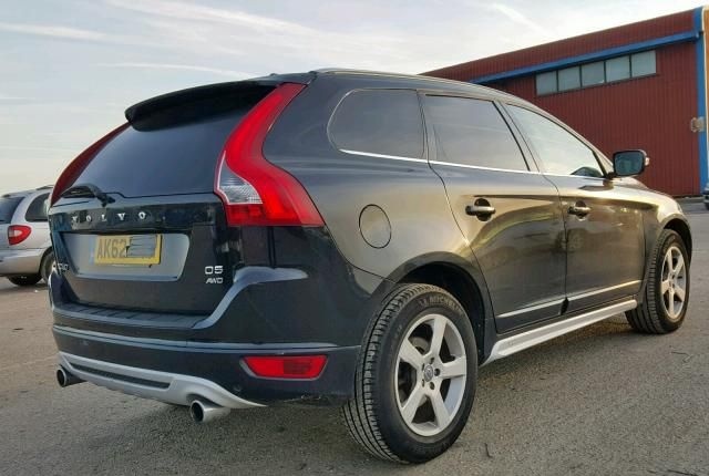 В разборе Volvo XC60 2012 год 2,4 дизель