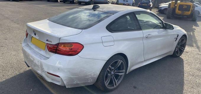 Bmw M4 F82 F83 S55 2015 г по запчастям