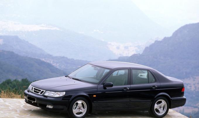 Запчасти на saab 9-5 2.3 AT Разбор